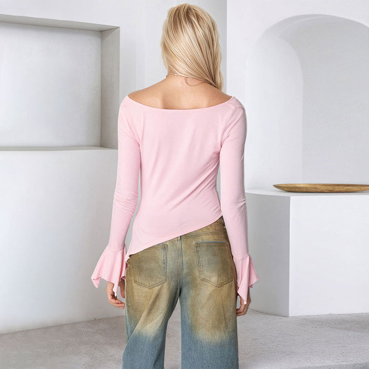 Top à manches longues pour femmes avec des détails en volants et un décolleté en V profond Chic & Stil
