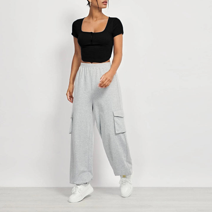 Femme haut court avec décolleté carré et patte de boutonnage Chic & Stil