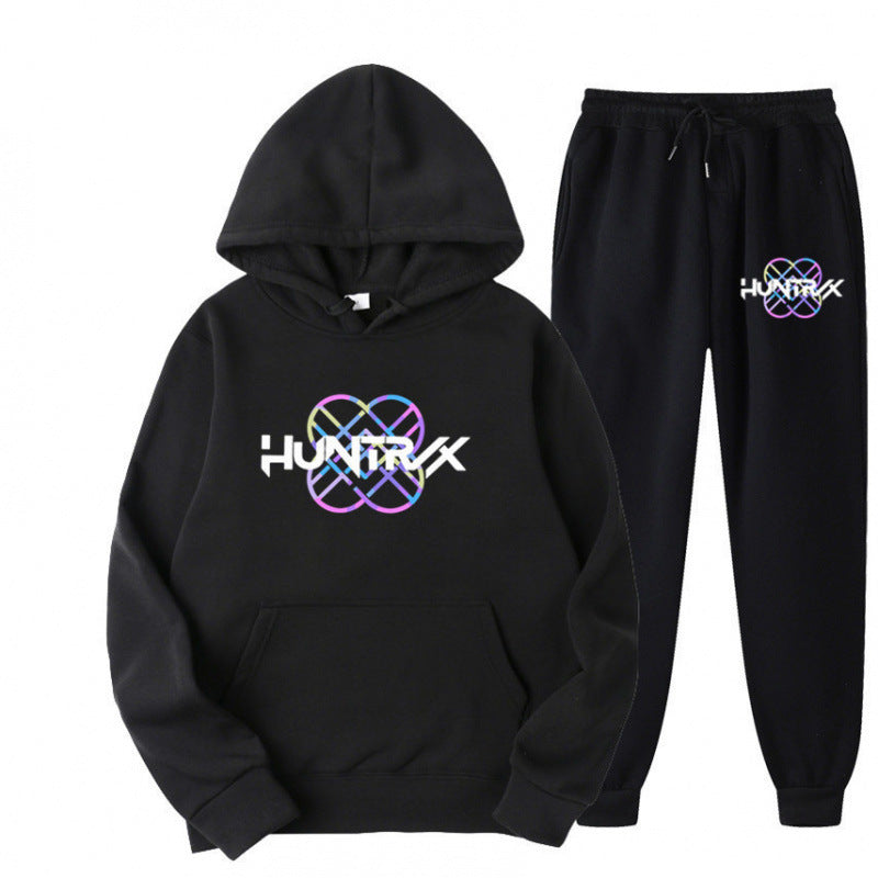 Women's tracksuit with modern graphic design and casual fit Lune London