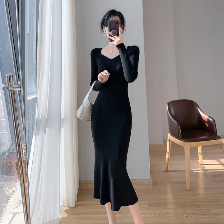 Robe tricotée pour femmes avec un décolleté en V flatteur et un élégant mouvement Chic & Stil