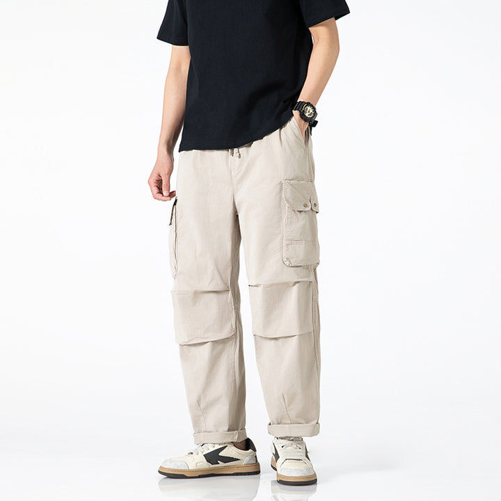 Men's cargo style pants with practical pockets Lune London