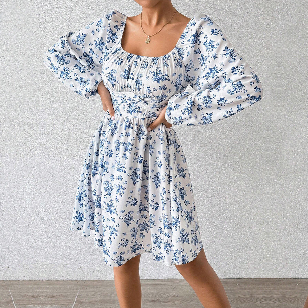 Robe d'été pour femmes avec accents floraux et manches longues Chic & Stil
