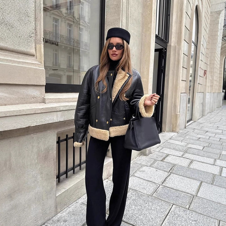 Women's short jacket in aviator style with teddy lining and double-breasted snap front Amarae