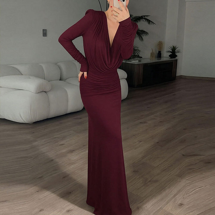 Robe Maxi Élégante pour Femmes avec Encolure Wrap Sophistiquée et Détails Drapés Chic & Stil