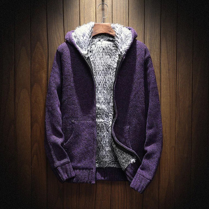 Comfortable hooded jacket for men with soft lining and side pockets