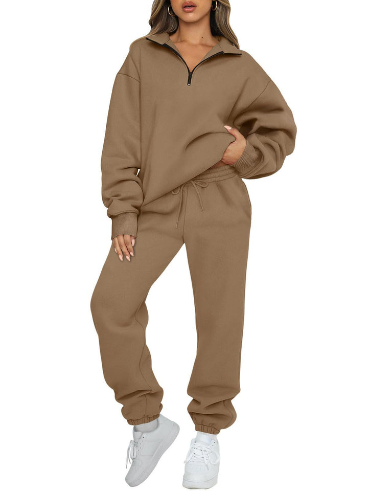 Lune London women's sporty zip sweater and jogger pants set