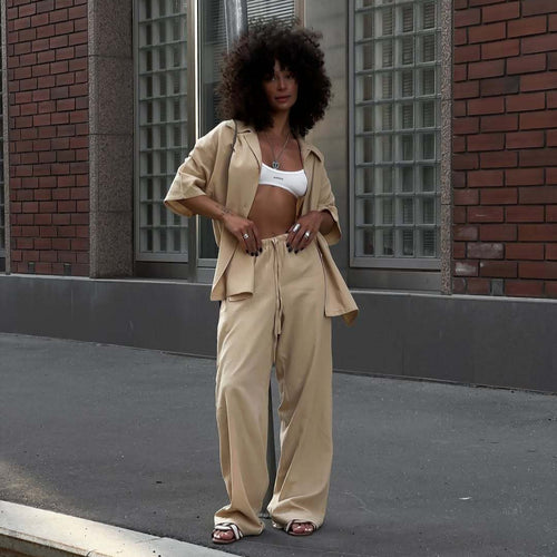 Casual women's set in lightweight fabric with loose pants and casual blouse Amarae