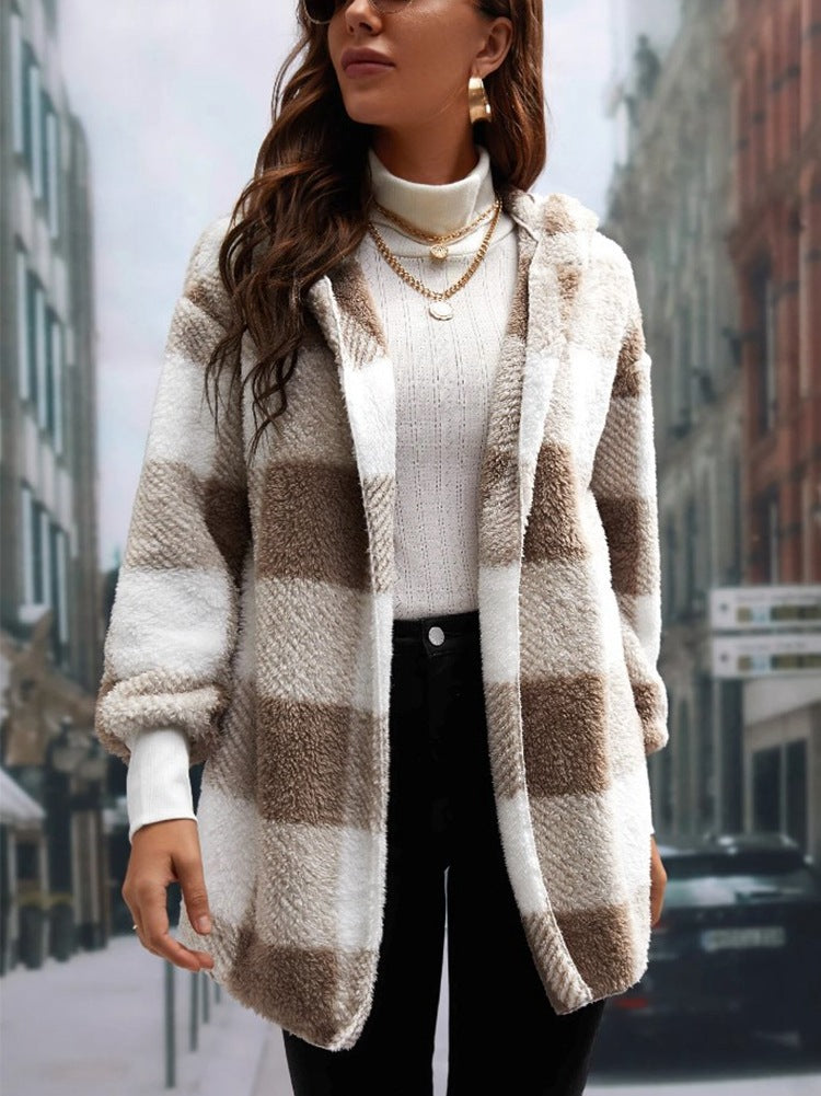 Ladies Cozy Fleece Jacket with Checkered Pattern and Hooded Design Lune London