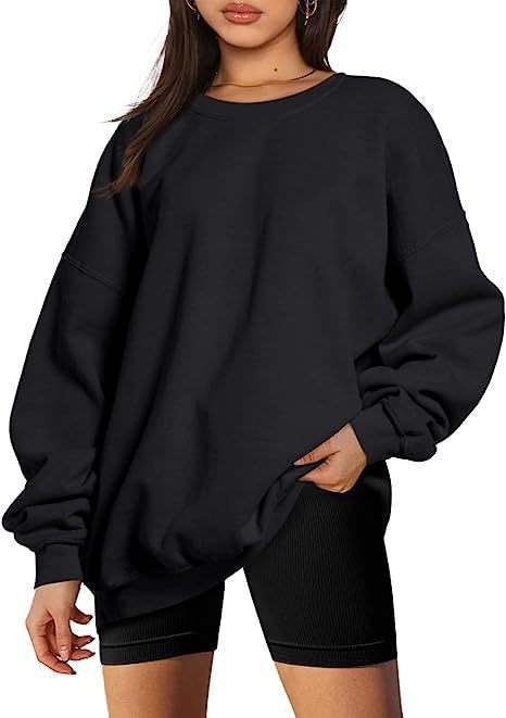 Oversized sweatshirt for women with raglan sleeves and soft lining Lune London
