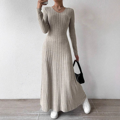 Maxi dress with long sleeves for women with ribbed texture and V-neck Amarae
