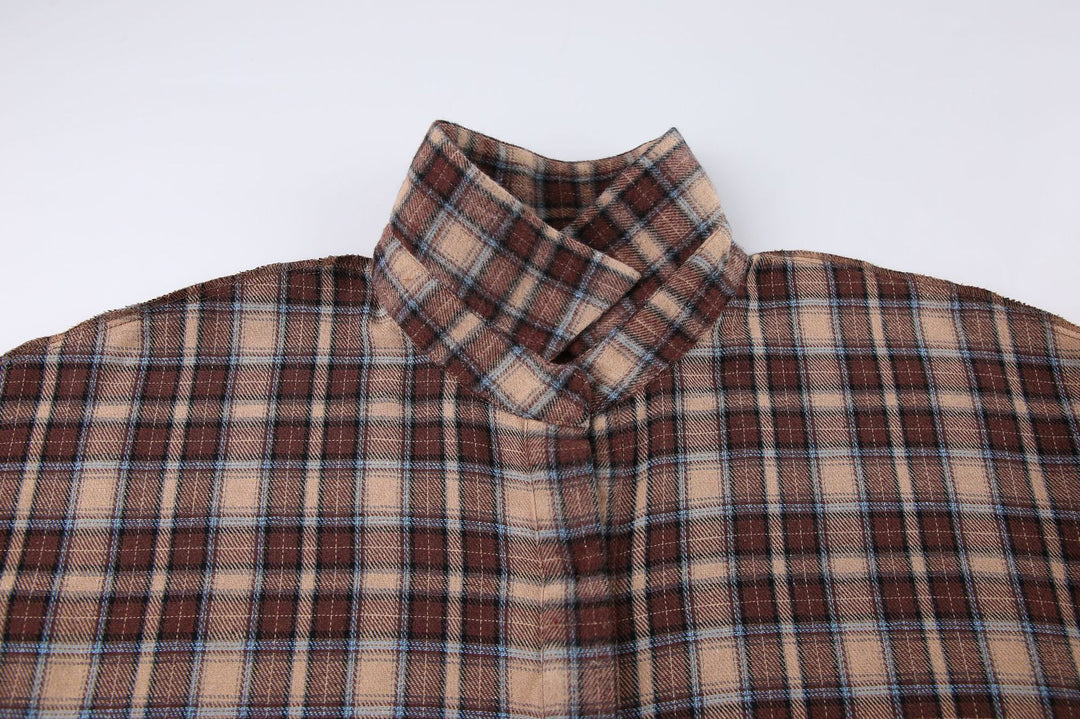 Plaid flannel blouse for women with a stylish cut and comfortable sleeves Lune London