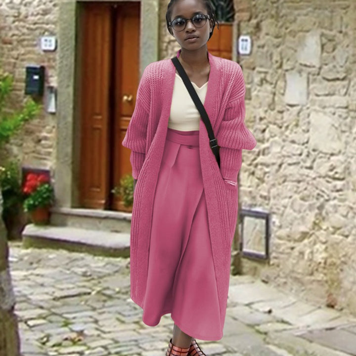 Long cardigan for women with a relaxed silhouette and practical pockets Lune London