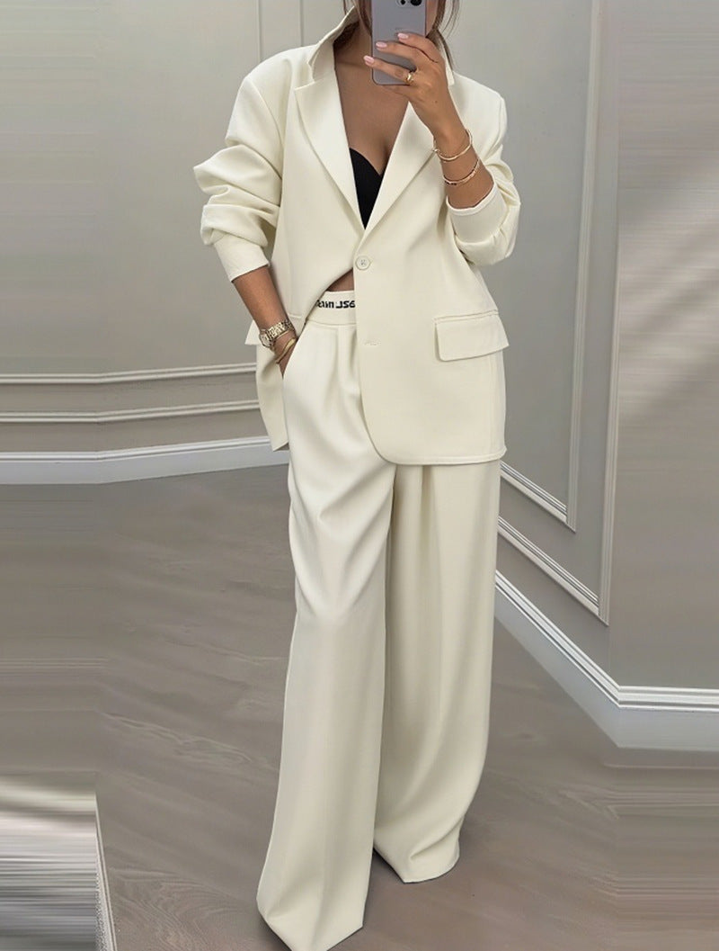 Oversized set for women with stylish blazer and wide trousers Lune London