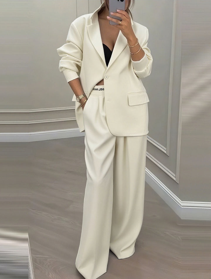 Oversized set for women with stylish blazer and wide trousers Lune London