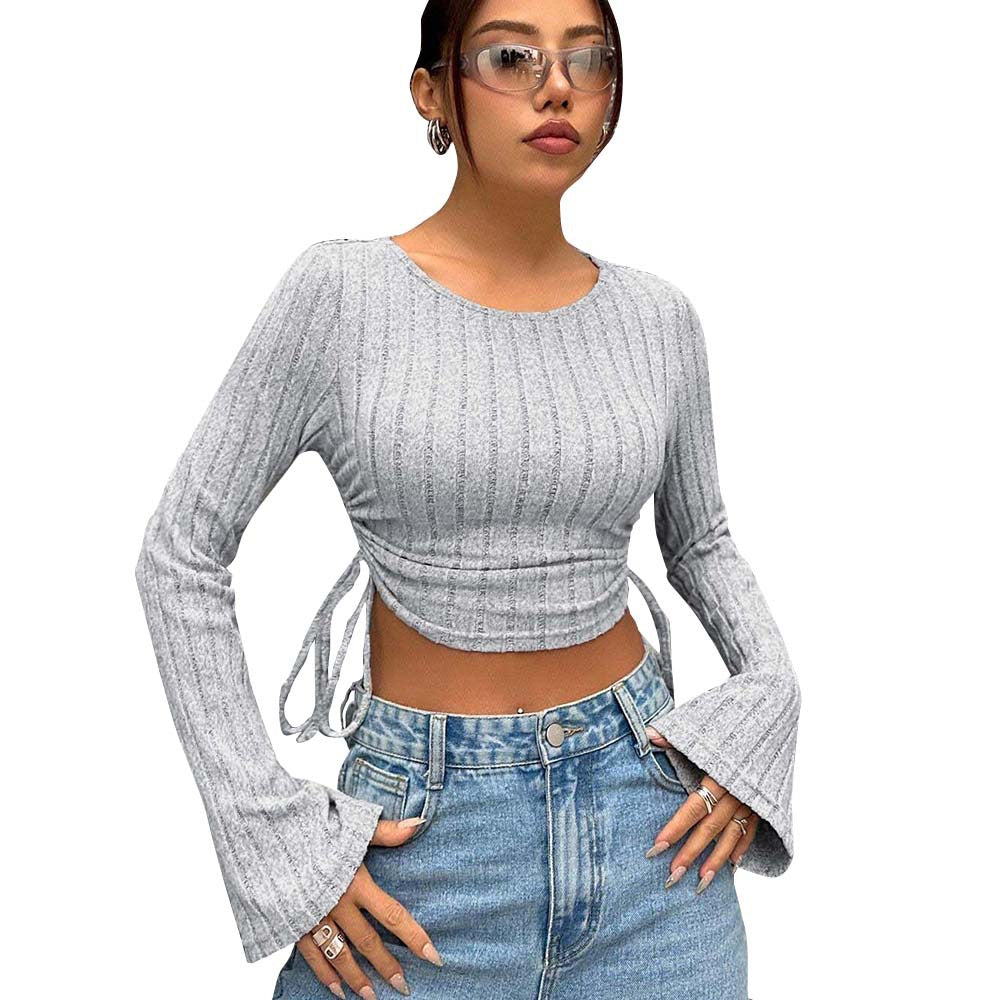 Top à manches longues crop pour femmes avec un tricot côtelé à la mode et un détail à nouer Chic & Stil