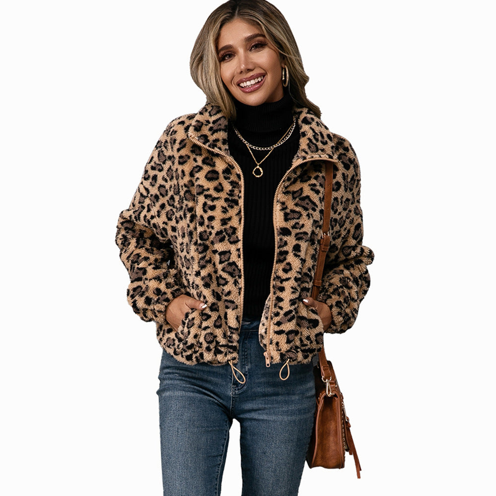 Fleece jacket for women with leopard print and side pockets Lune London