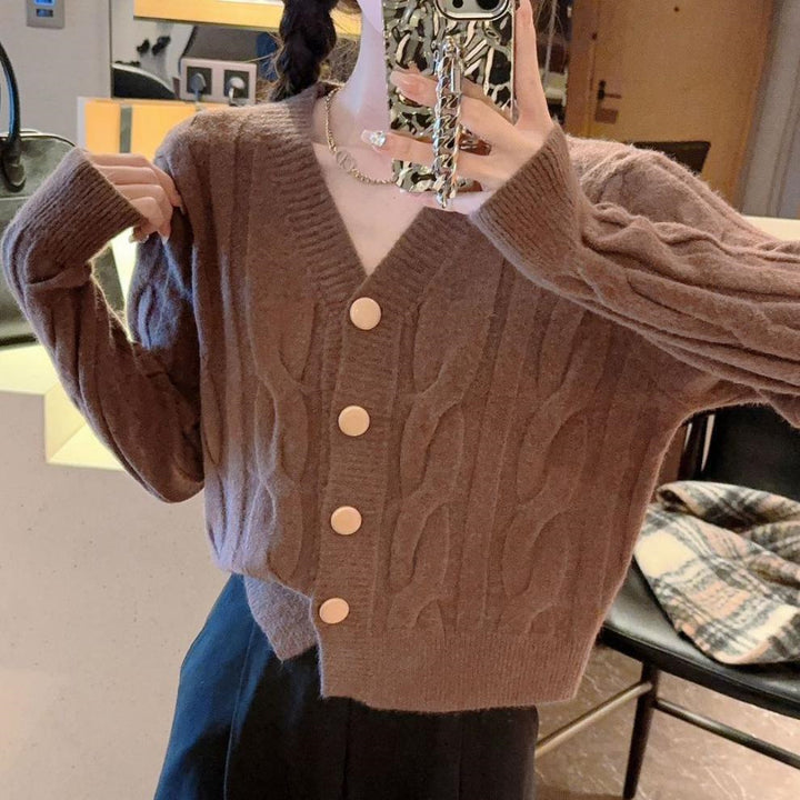Cardigan pour femmes avec motif en cable et fermeture à boutons Chic & Stil