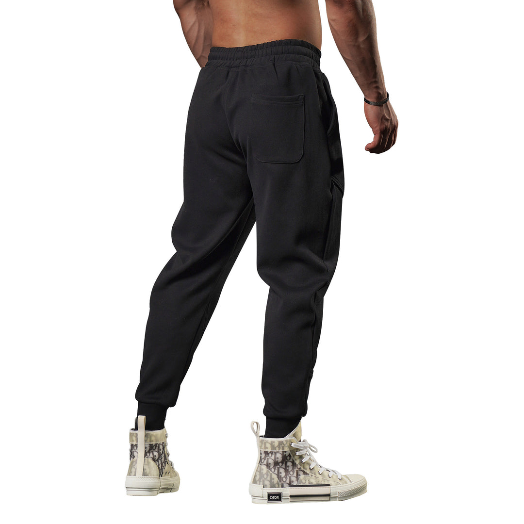 Men's sports pants with innovative fit Lune London