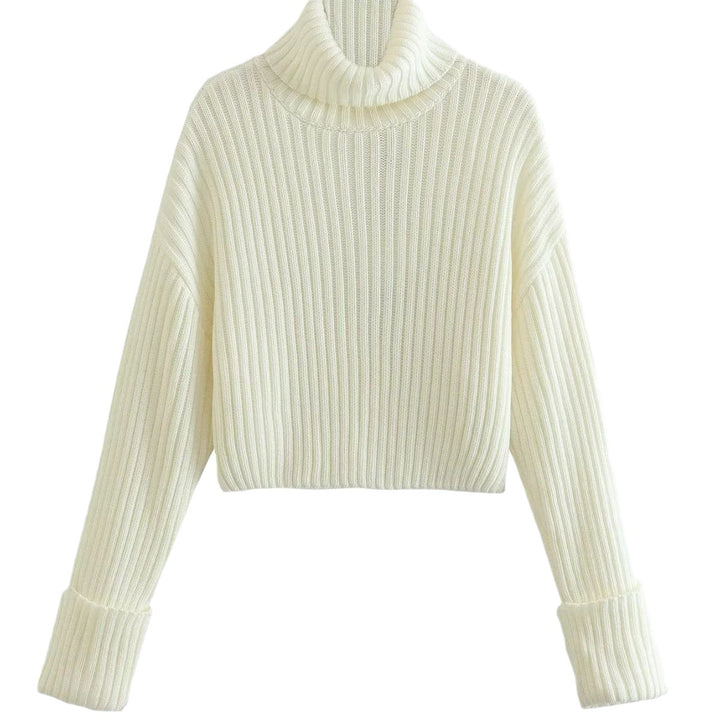 Ladies Elegant Turtleneck Sweater with Textured Rib Pattern Lune London