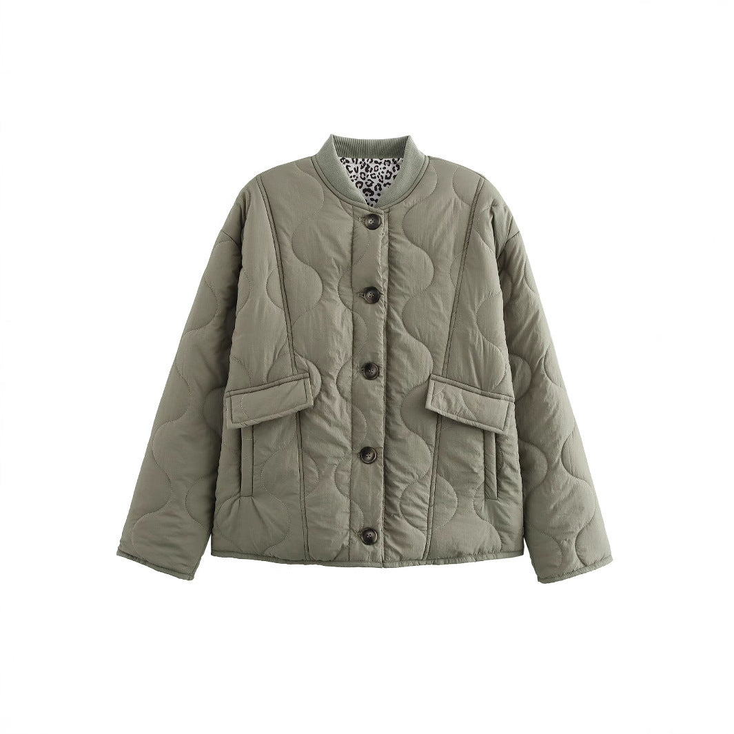 Short quilted jacket for women with pockets and modern collar Amarae