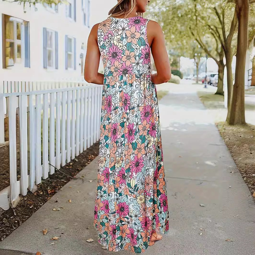 Women's maxi dress with floral pattern and practical pockets Lune London
