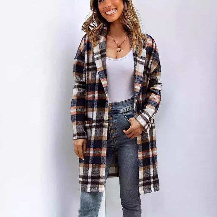 Oversized checkered blazer for women with a chic casual business look Lune London