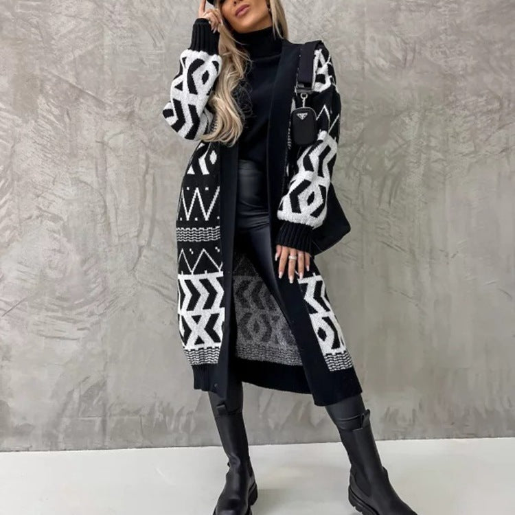 Ladies oversized knit pullover with geometric pattern Lune London