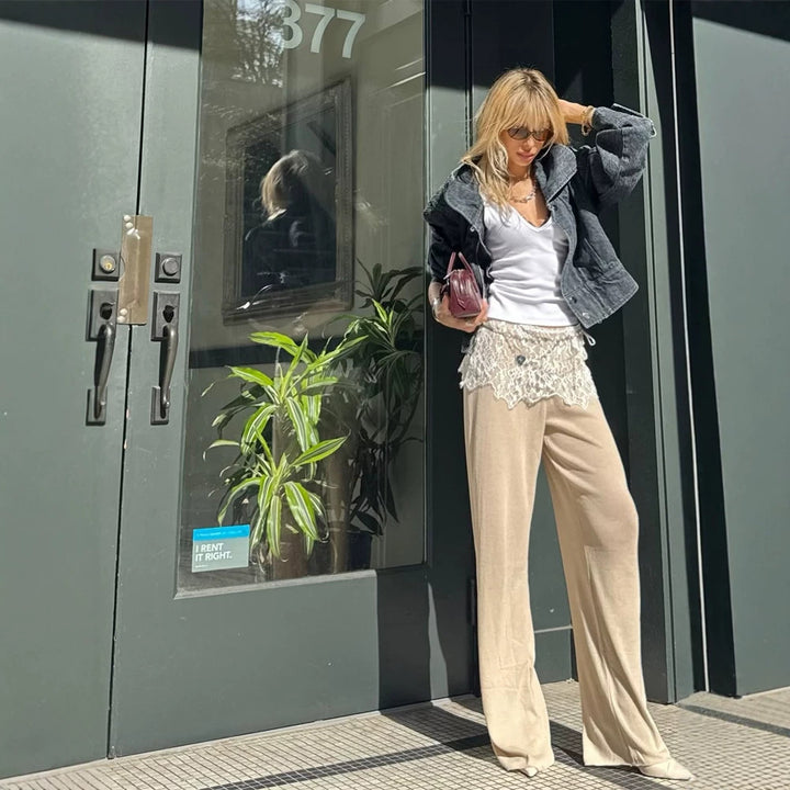 Ladies short-cut jeans jacket in stonewash look with oversized collar and zipper Amarae