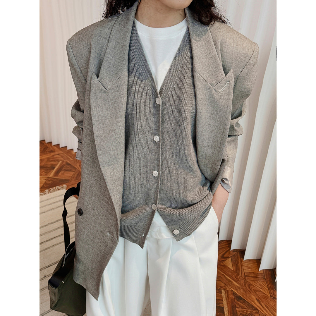 Women's Sleeveless Fine Knit Vest with V-Neck and Button Placket Amarae