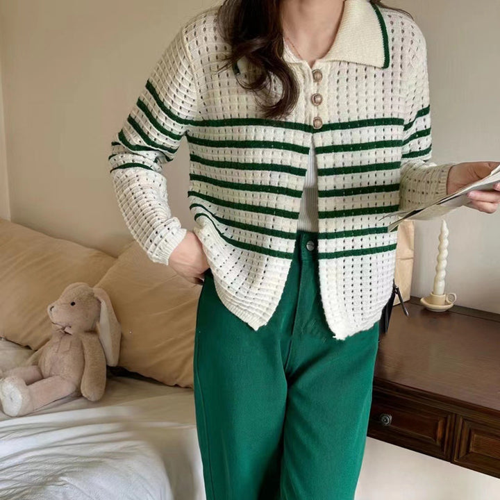Cardigan en tricot pour femmes avec motif rayé maritime et détails de boutons Chic & Stil