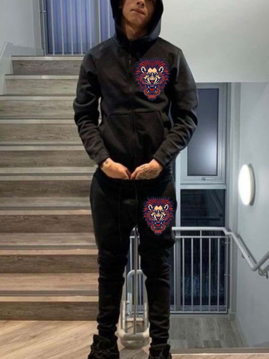 Women's sweatshirt set with an eye-catching lion head design Amarae