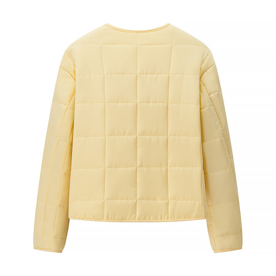 Quilted transition jacket for women with large pockets and button closure Lune London