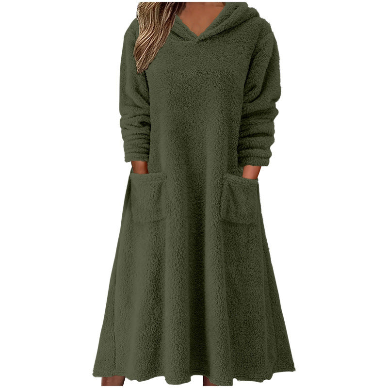 Comfortable polar dress for women with hood and practical pockets Lune London