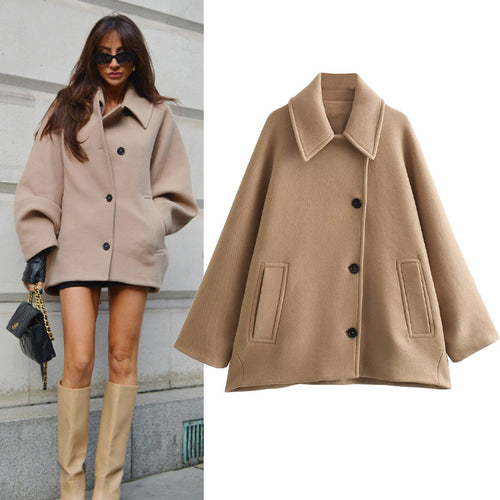 Oversized wool jacket for women with button closure all the way down and practical pockets Amarae