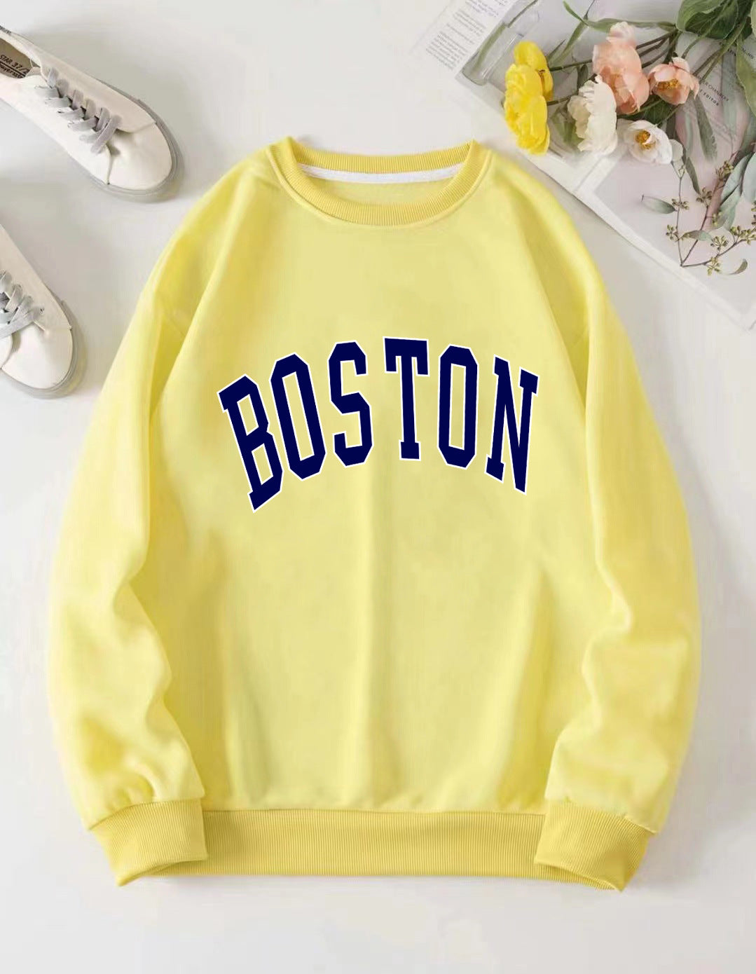 Women casual sweatshirt with Boston print Chic & Stil