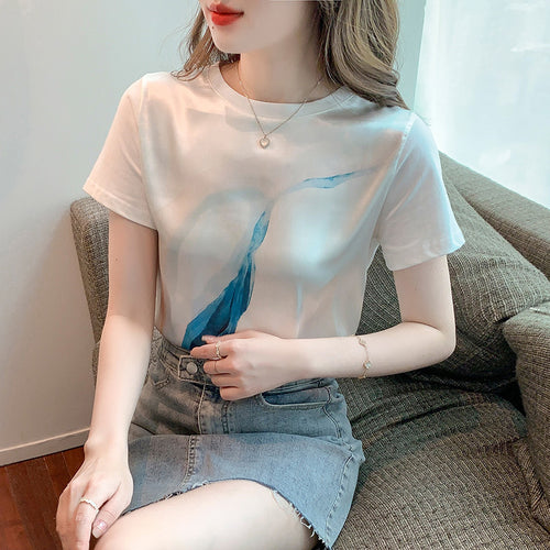 T-shirt pour femmes avec imprimé aquarelle créatif et coupe décontractée Chic & Stil