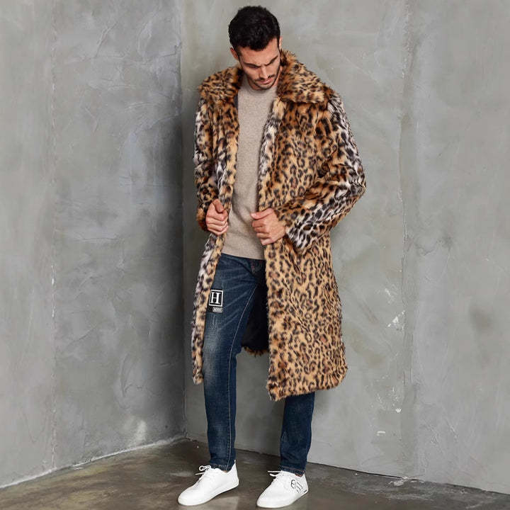 Men's elegant leopard fur coat with voluminous collar Lune London