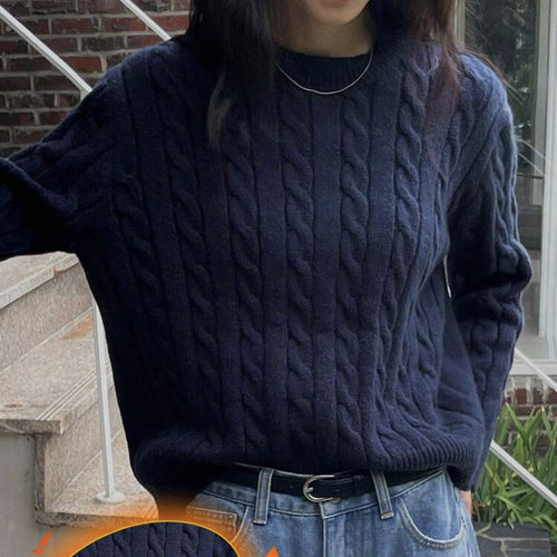 Women's chunky knit sweater with cable pattern Amarae