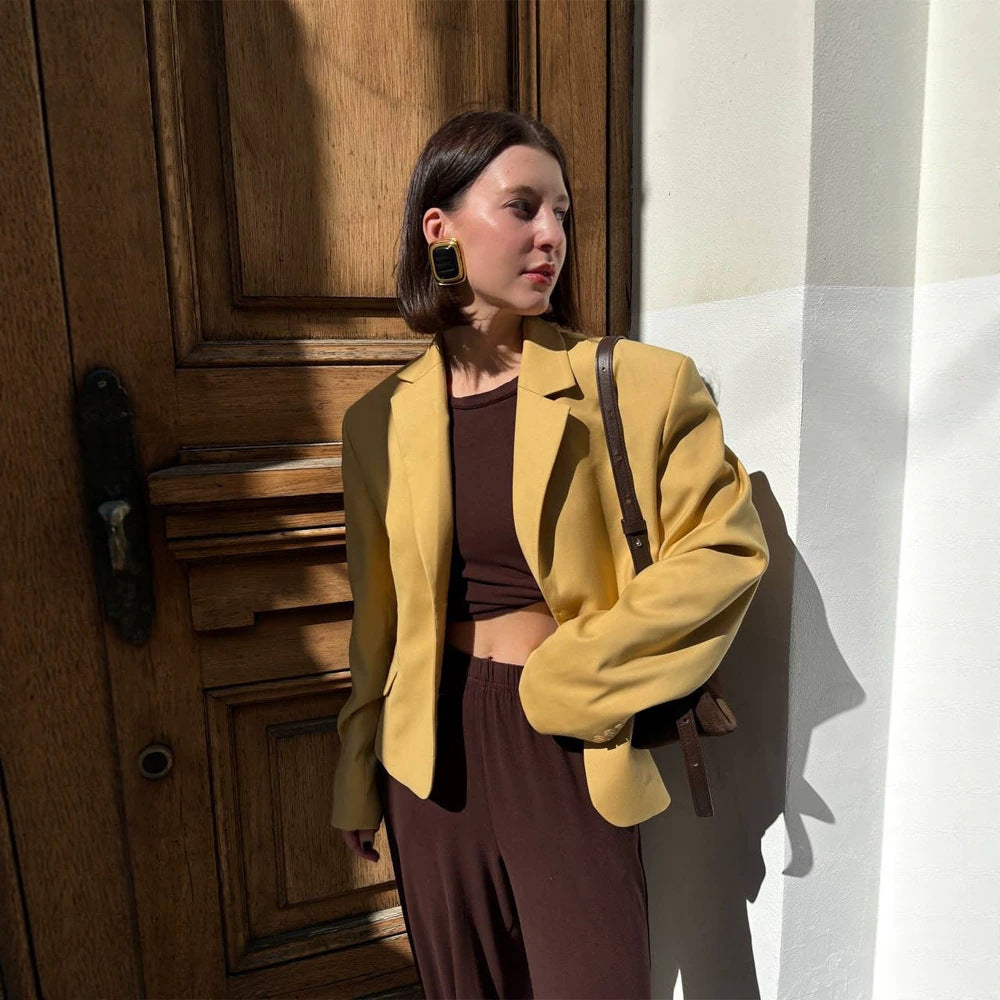 Women Tailored Blazer with Structured Shoulder and Figure-Shaping Silhouette Amarae