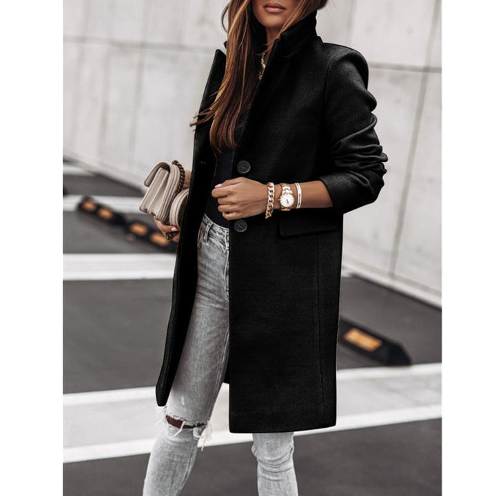 Ladies Elegant Wool Coat with Stylish Lapels and Practical Pockets Amarae