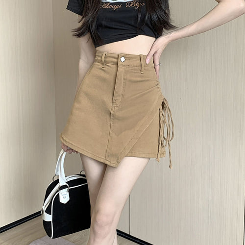 Jupe enveloppante pour femmes avec des détails de lacage tendance Chic & Stil