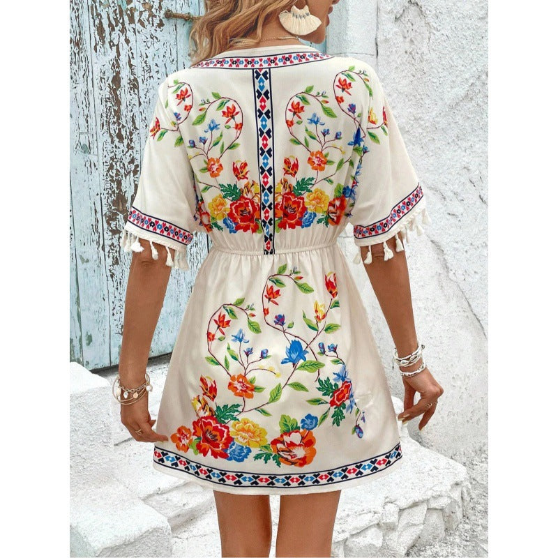Casual women's dress with a floral design and fringe sleeves Lune London