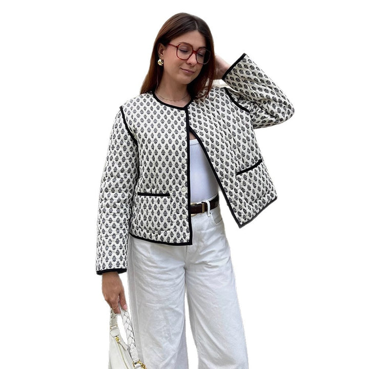 Ladies quilted short jacket with all-over pattern and contrasting piping Amarae