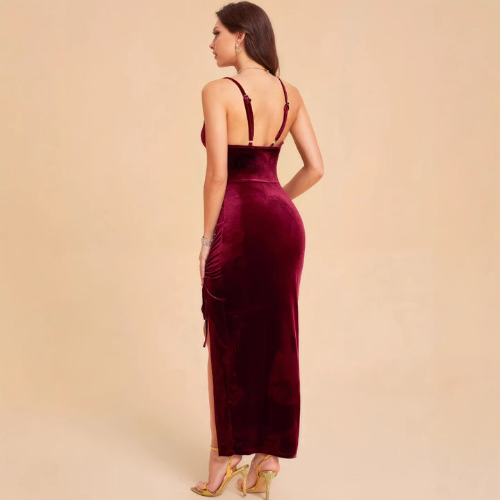 Ladies Elegant Maxi Velvet Dress with Adjustable Slit and Chic Refined Ruching Style
