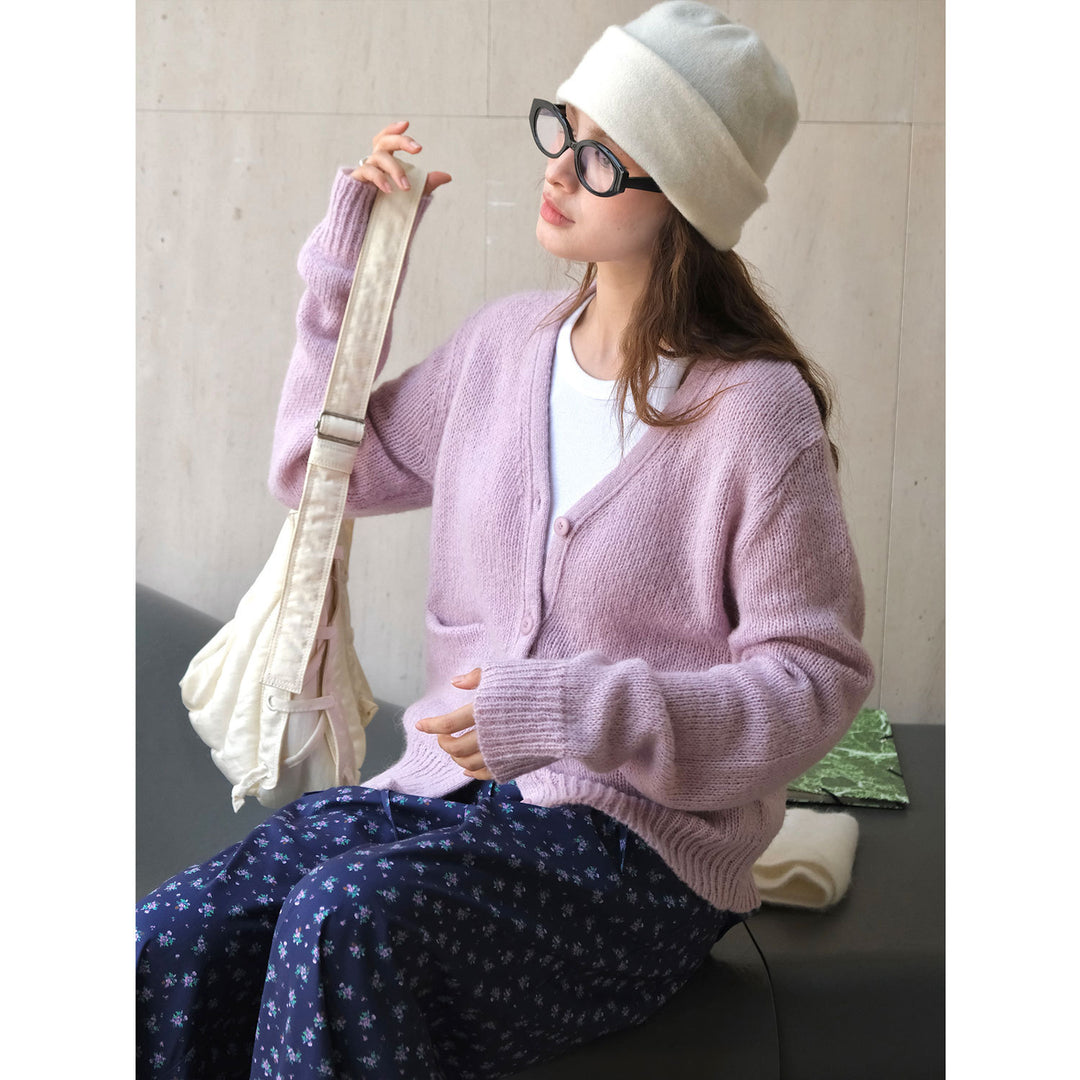 Women's fluffy oversized cardigan in mohair look with V-neck and patch pockets
