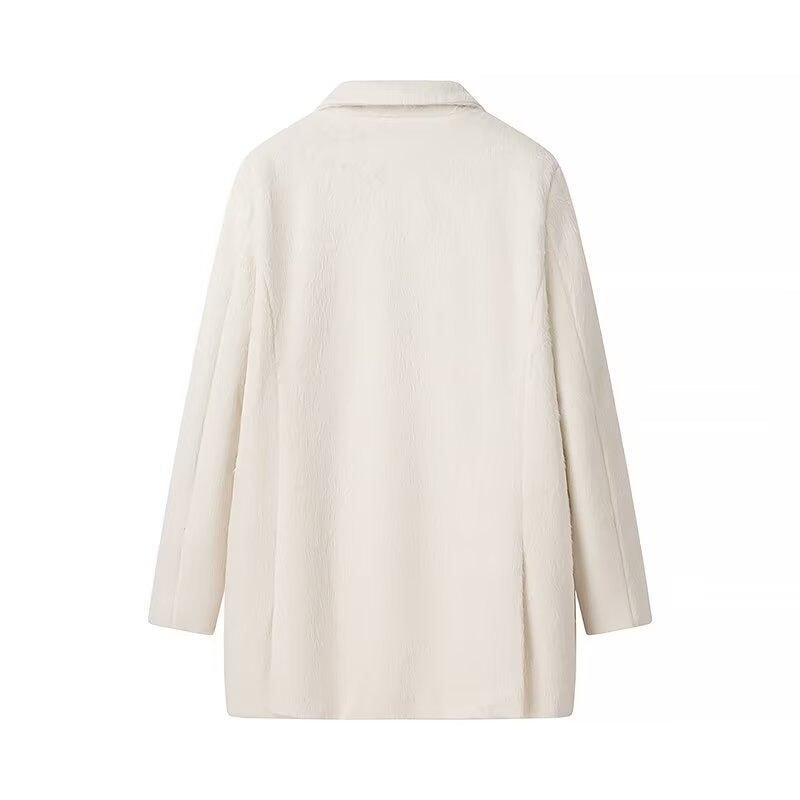 Veste blazer moelleuse pour femmes avec détails de boutons et poches élégantes Chic & Stil