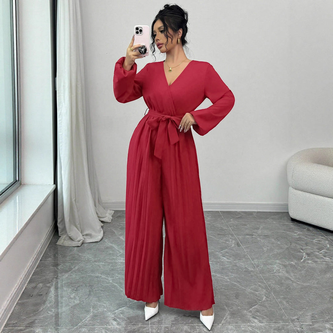 Lady Elegant jumpsuit with adjustable belt and pleated cut Lune London