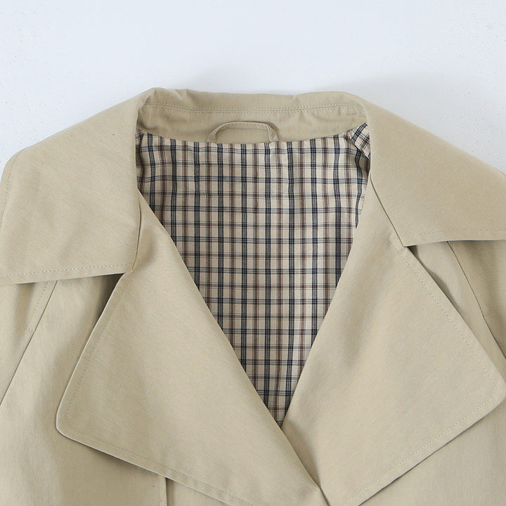 Women's short trench-style jacket with adjustable drawstring and eye-catching lapel Amarae