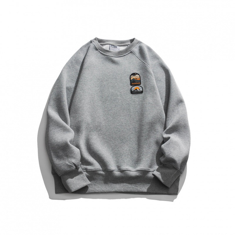 Unisex Oversize Sweatshirt with raglan sleeves and mountain patch Amarae