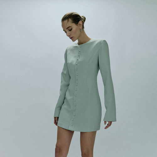 Blazer élégant pour femmes avec patte de boutonnage et silhouette minimaliste Chic & Stil